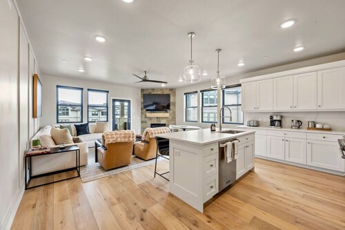 Luxury & spacious 3BR Retreat Near Deer Valley