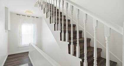 5 mins walk from The Harbour, The Rooms, and all the fun of Downtown St. John’s!