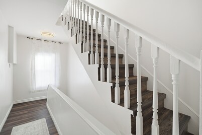 5 mins walk from The Harbour, The Rooms, and all the fun of Downtown St. John’s!