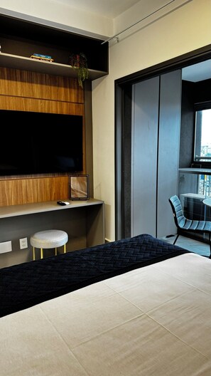 1 habitación, tabla de planchar con plancha, wifi gratis y ropa de cama 