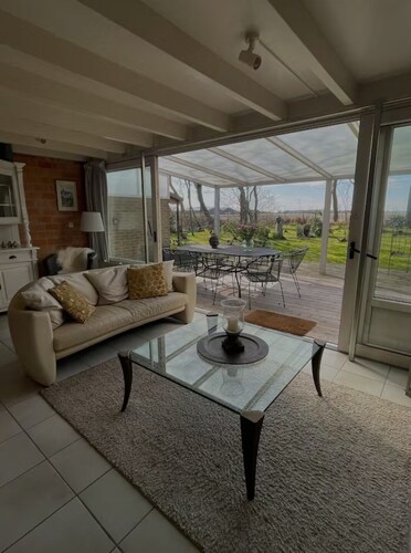 Cozy vacation home with garden and far-reaching views of traditional tulip fields