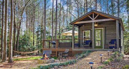 Great Escape w/ Firepit, 8 Min to Downtown Mentone