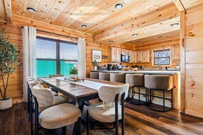 Dining - Smoky Mtn Retreat | Sauna + Hot Tub + Game Room (Pigeon Forge)