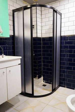 Bathroom - The Little Prince Hotel (Istanbul)