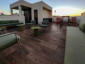 Property grounds - YAX Green Stay | 2BR in Aldea Zama w/ Rooftop and Pool (Tulum)