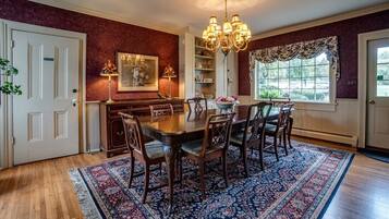 Desayuno completo incluido todos los días