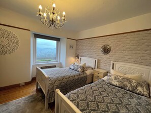 Imagen sin descripción, 5 de 45, botón