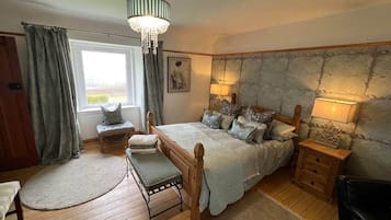 4 soverom, strykejern/-brett, wi-fi og sengetøy