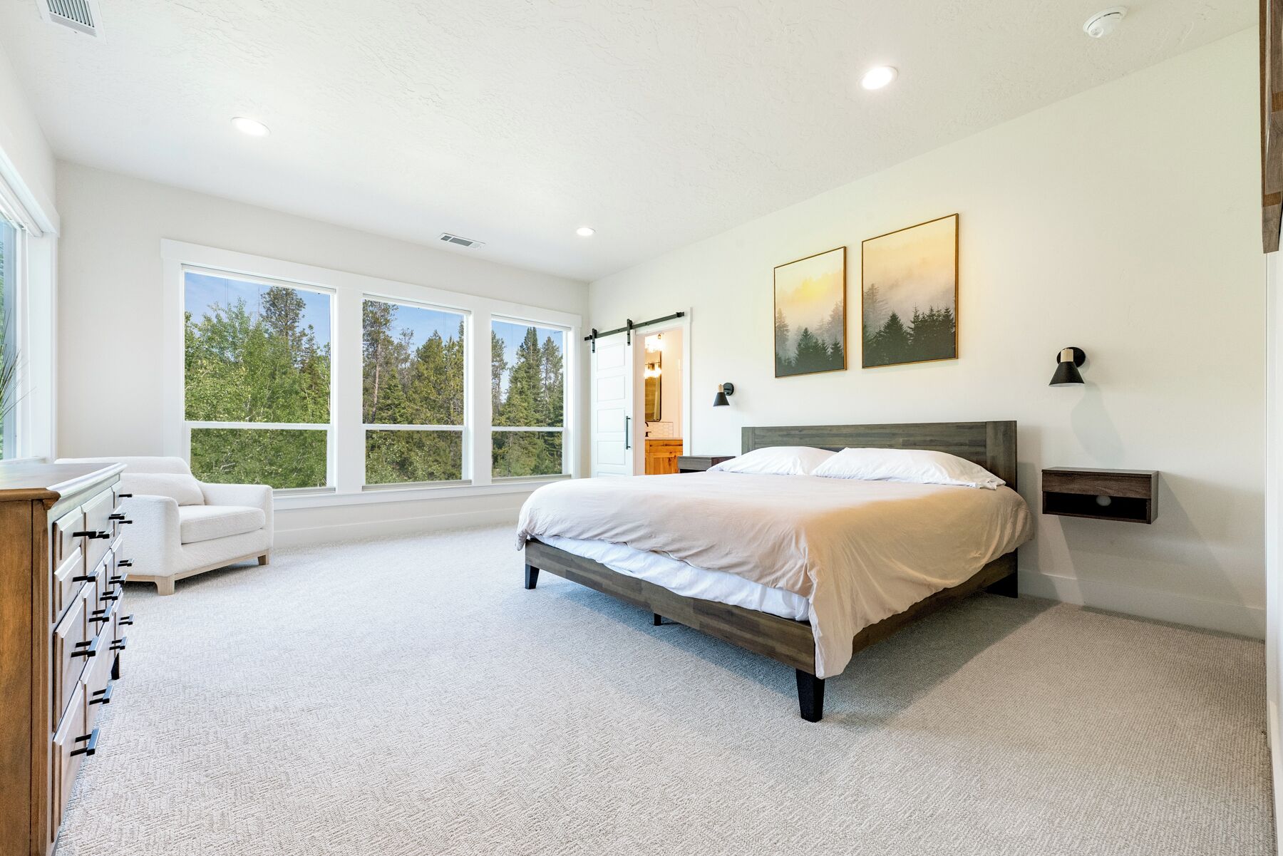 4 habitaciones, wifi y ropa de cama 