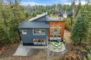 Exterior - Luxury Cabin • Lake Cascade/Tamarack & Hot Springs (Donnelly)