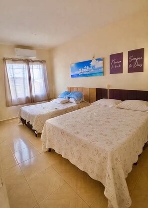 9 bedrooms, internet, bed sheets - Apartment next to the Basilica of Saint Francis, Downtown Canindé, Ceará (Canindé)