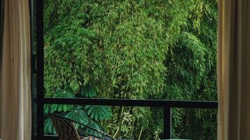 Suíte superluxo, 1 cama King, sacada | Wi-Fi de cortesia, acesso para cadeiras de rodas