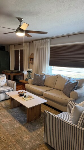 Living area - 15 minutes from Augusta National! (North Augusta)