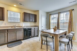 Dining - 4 Mi to Hospital & Dtwn Greensboro: Spacious Home (Greensboro)