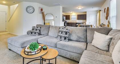 4 Mi to Hospital & Dtwn Greensboro: Spacious Home