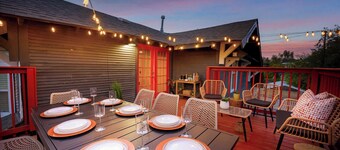 Sleeps 16 - Roof Top - Game Room - Pet Friendly