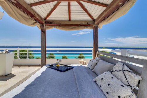 Sea Side Penthouse