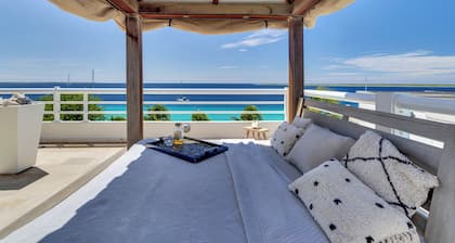 Sea Side Penthouse