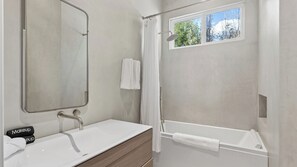 Rumah (3 Bedrooms) | Interior