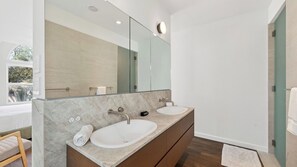 Rumah (3 Bedrooms) | Interior