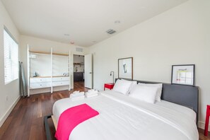 Apartment | 3 bedrooms - 3 Bedrooms I Sleeps 8 I Best Value in South Beach (Miami Beach)