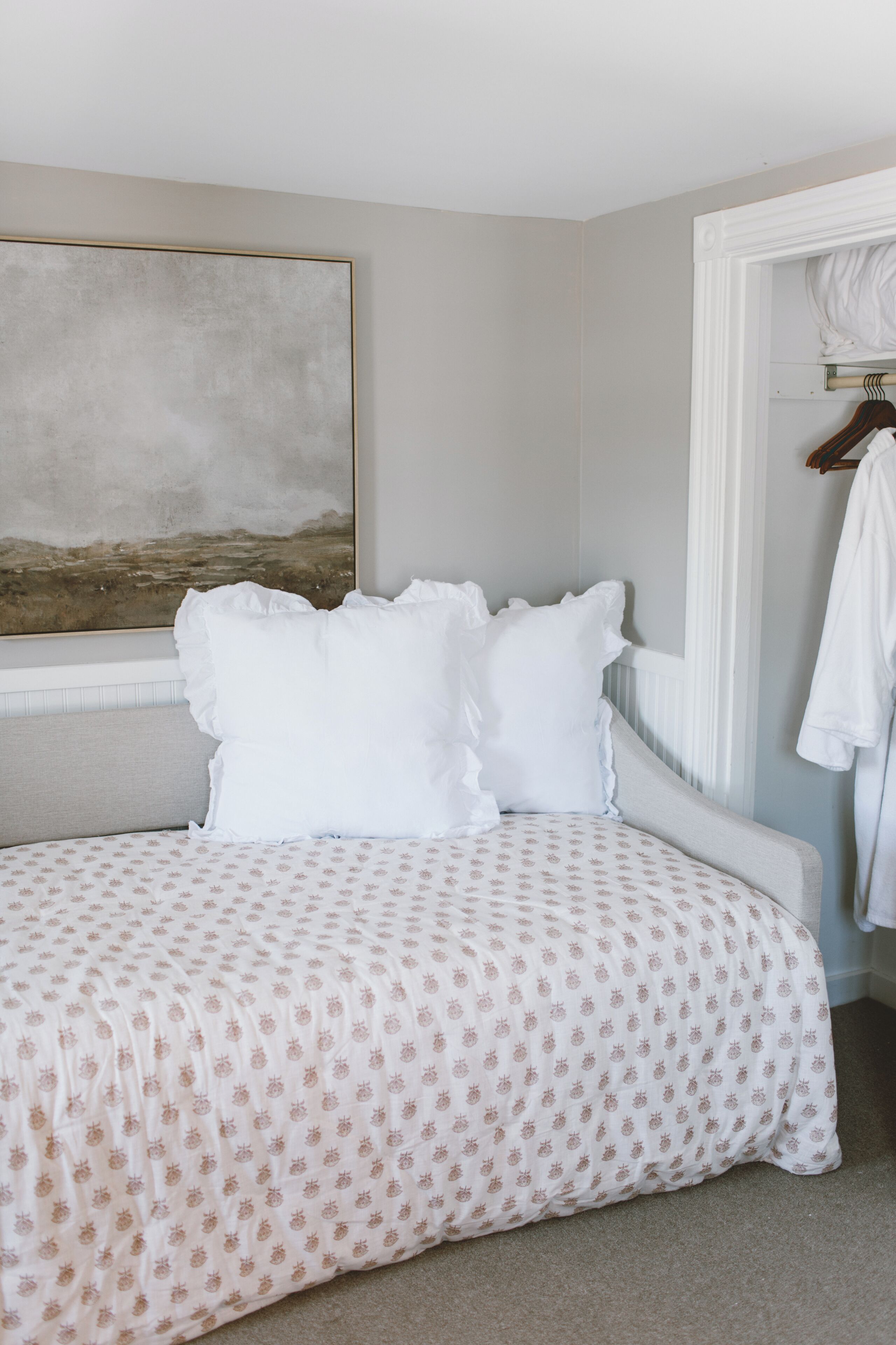 1 bedroom, iron/ironing board, WiFi (free), bed sheets