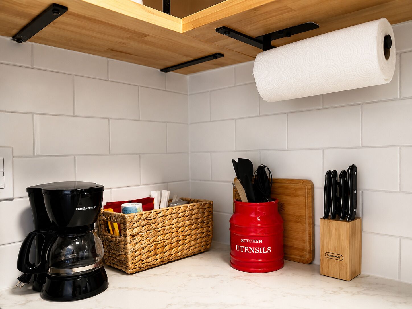 Standard Double Room, 2 Queen Beds, Kitchen | Private kitchen