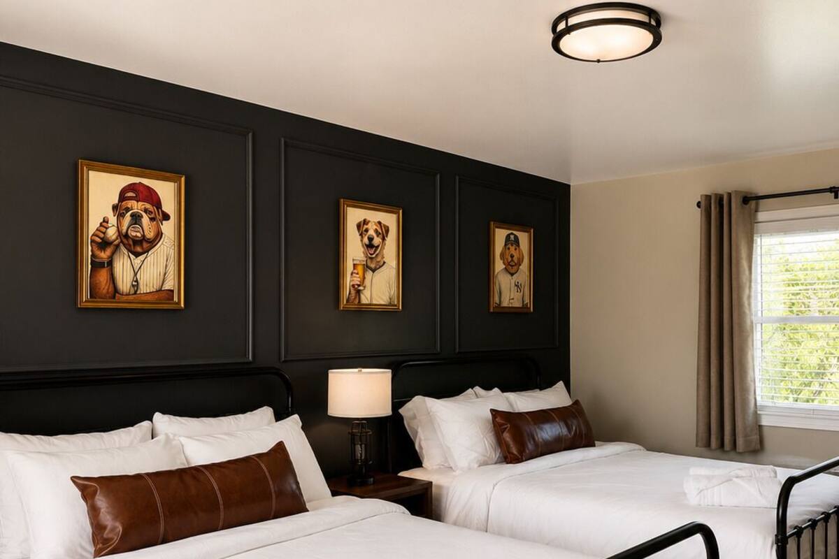 Cortinas blackout, tabla de planchar con plancha y wifi gratis 