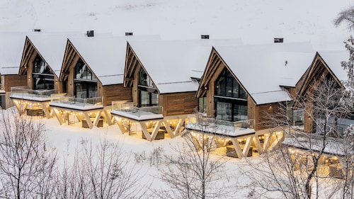 Crystal Pine Luxury Villas Jacuzzi&Sauna