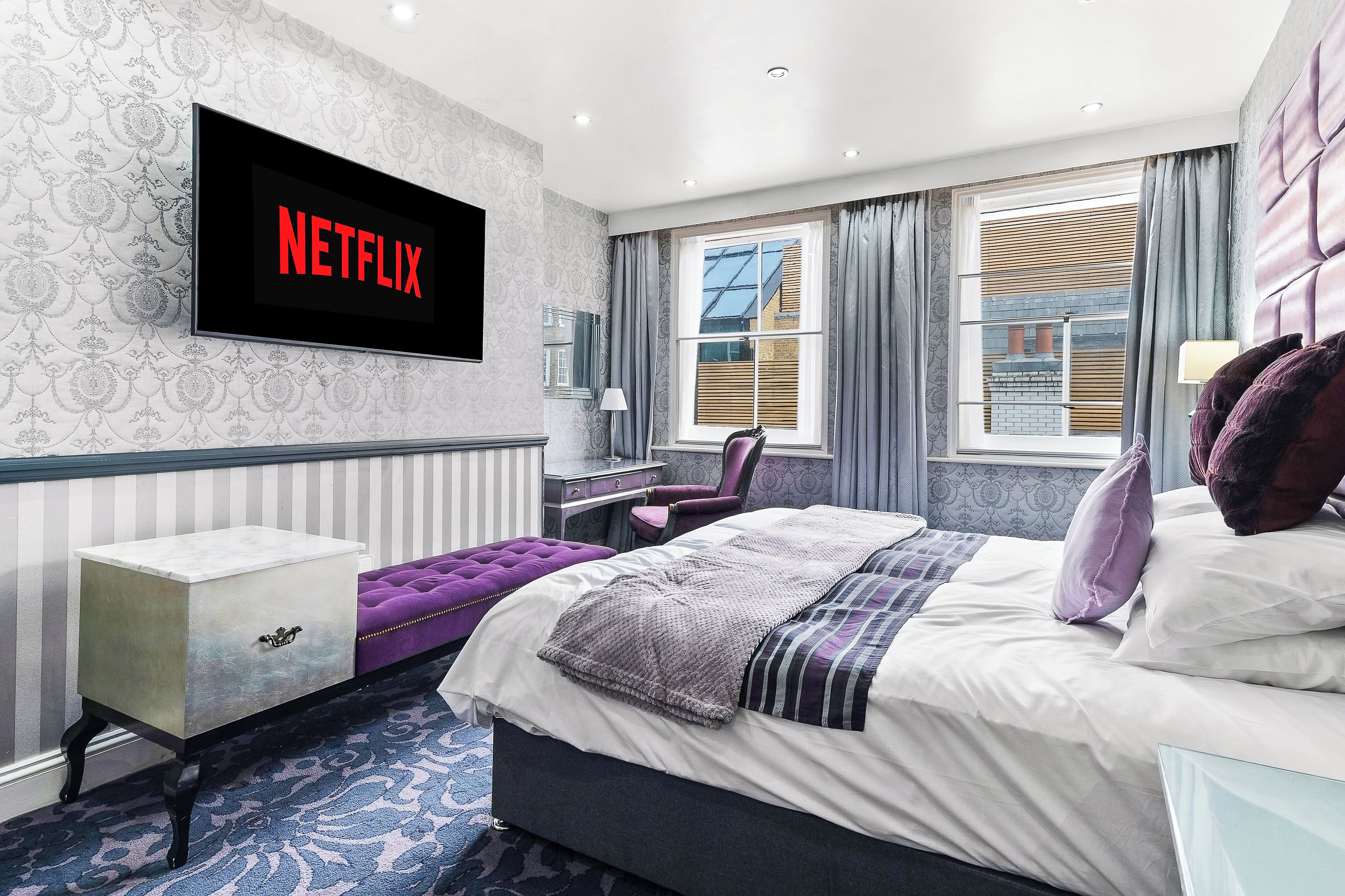 4 bedrooms, in-room safe, iron/ironing board, free WiFi
