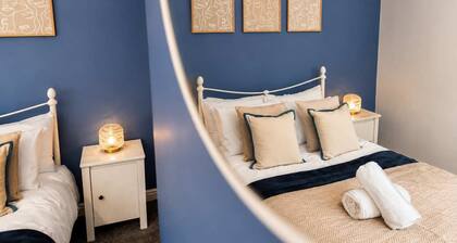 Modern 2 Bed Near Seafront and Easy Commute Links