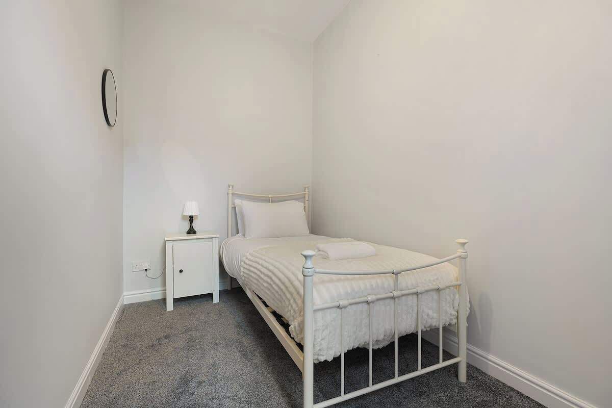 2 bedrooms, Internet, bed sheets