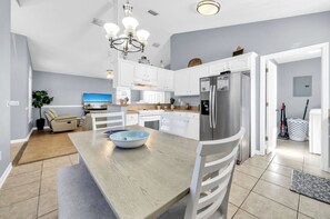 Interior - Jade Shell (Panama City Beach)