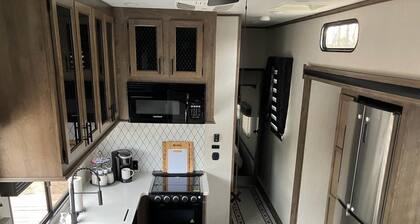 Luxury 5th Wheel