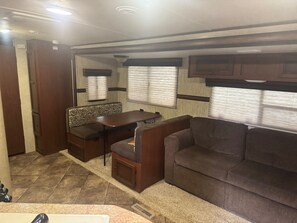 Niet-geclassificeerde afbeelding, 4 van 6, knop