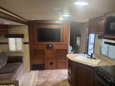 Your Peaceful Waterfront Getaway Camping/Fishing Experience with Country Living