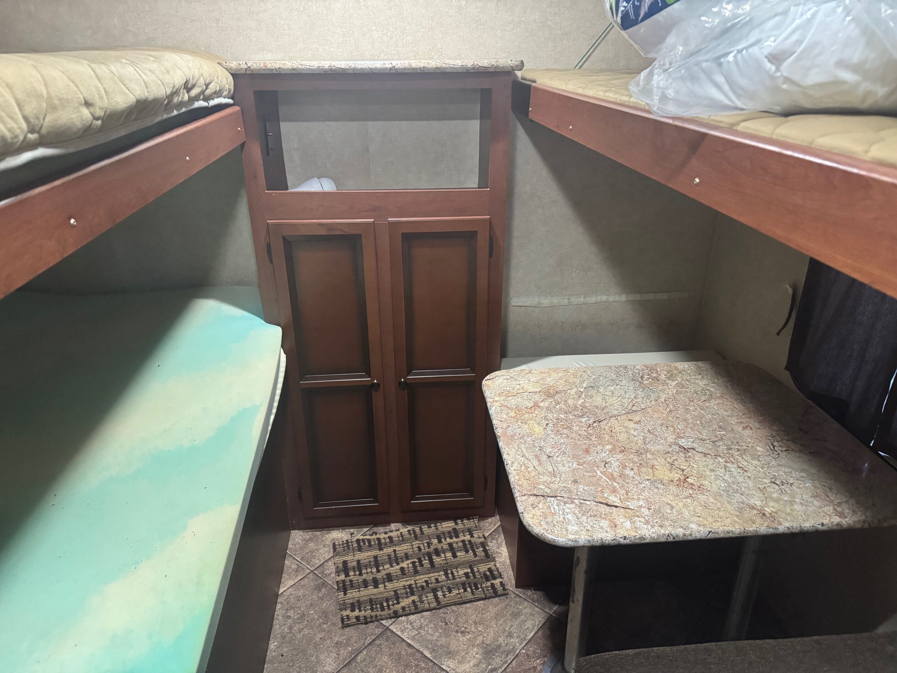 2 dormitorios y ropa de cama