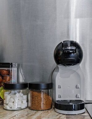Coffee and/or coffee maker - Stunning Super king & Double Bed Apartment|Central London|Oxford St|Bond St (London)