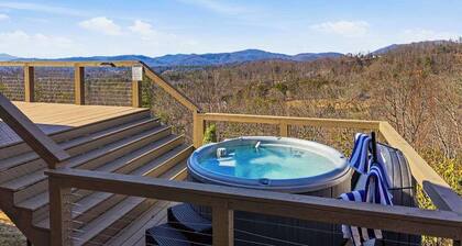Mtn Views | Stargazing Dome | Hot Tub | Sleeps 20