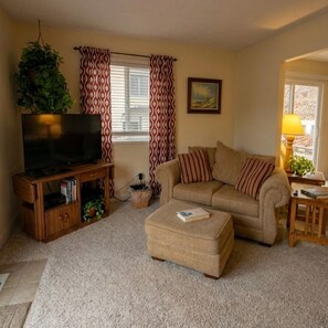 Smart TV - Markley Manor - Beautiful views (Jasper Township)