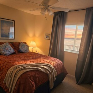 3 bedrooms, free WiFi, bed sheets - Markley Manor - Beautiful views (Jasper Township)