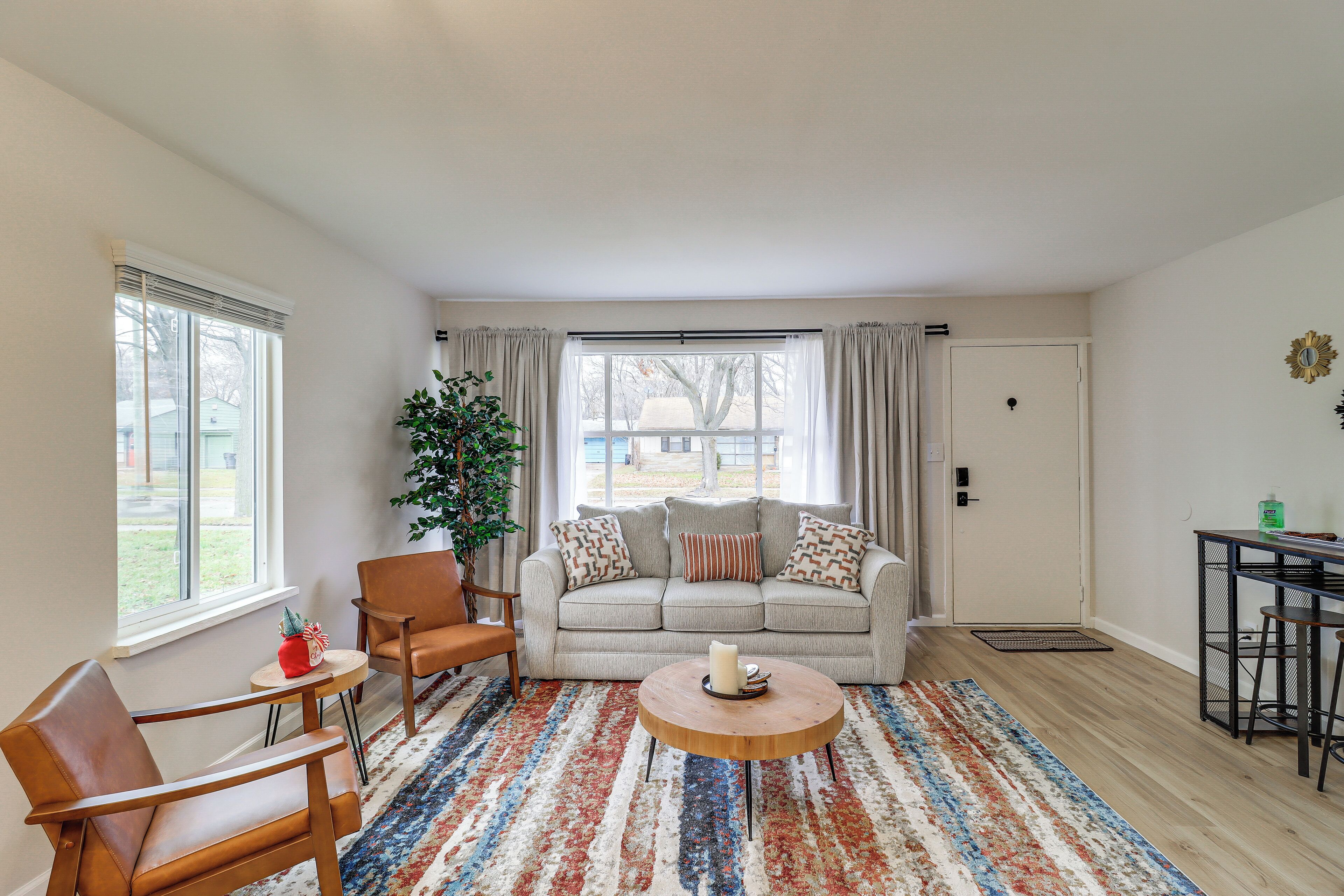 Cozy 2br/1ba Ranch - Near Downtown Royal Oak - Berkley, MI