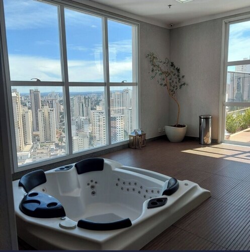 METROPOLITAN/BARCELONA/REFINEMENT