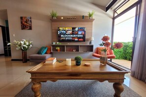 Unclassified image, 3 of 16, button