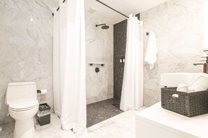 Haartrockner, Handtücher