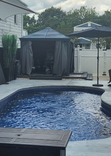 Large cozy private room