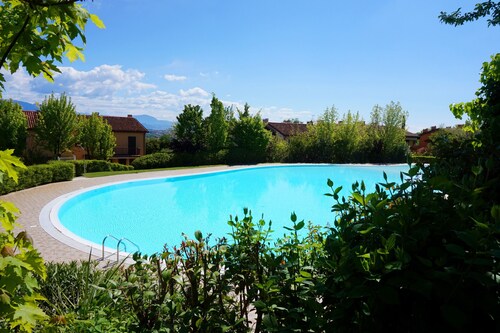 Villa in einer Wohnanlage mit Pool für 6 Personen