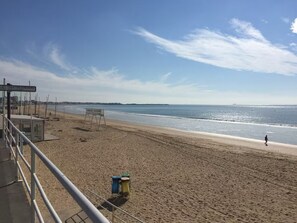 Beach - T3 4/6p Side sea view Terrace 30m from the Beach (La Baule-Escoublac)