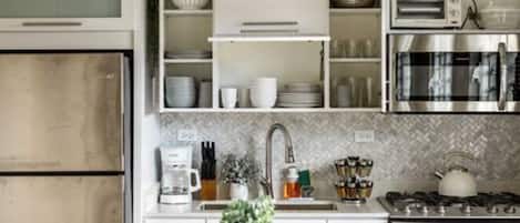 Fridge, microwave, oven, stovetop