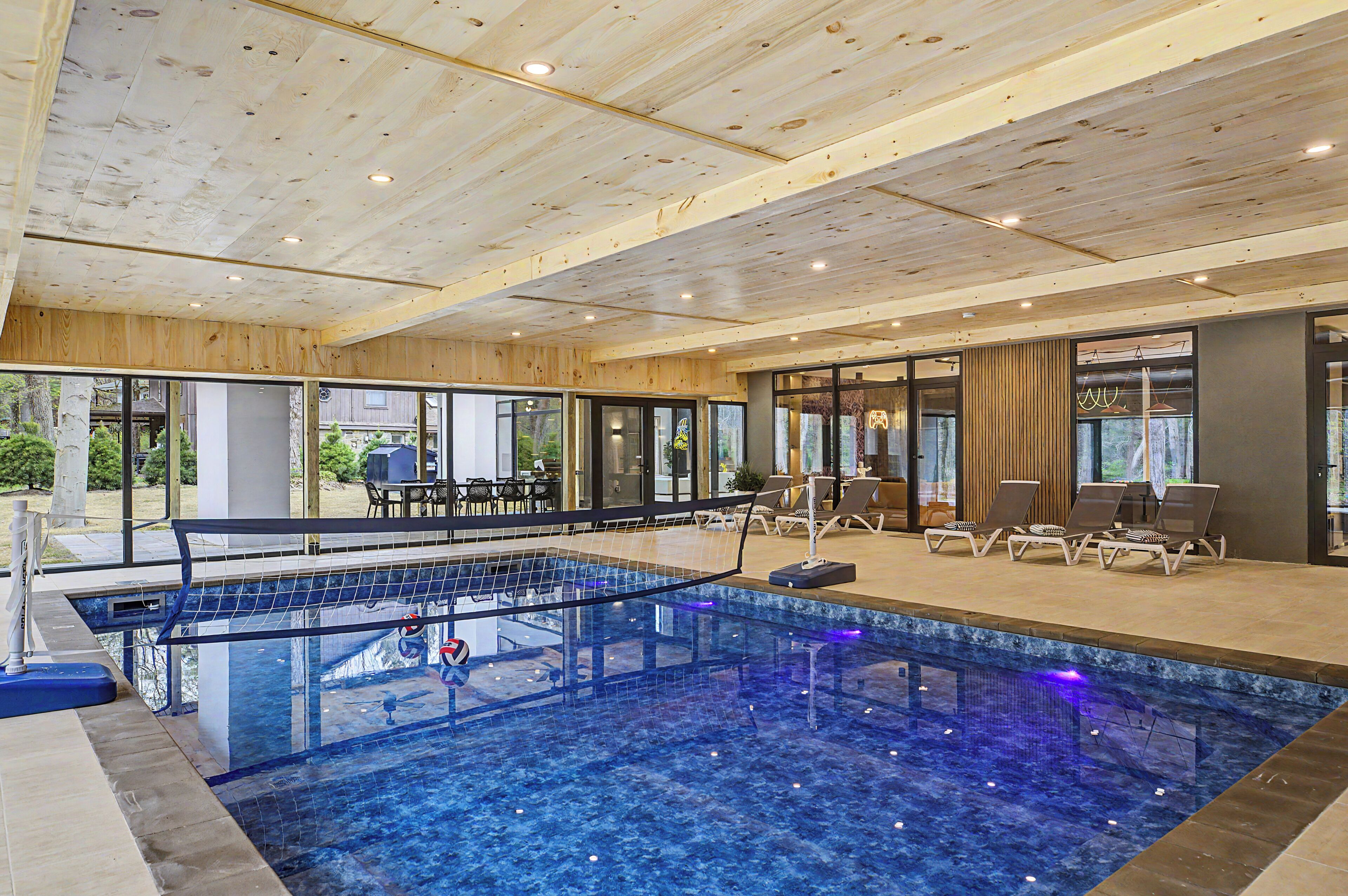 Innenpool, beheizter Pool